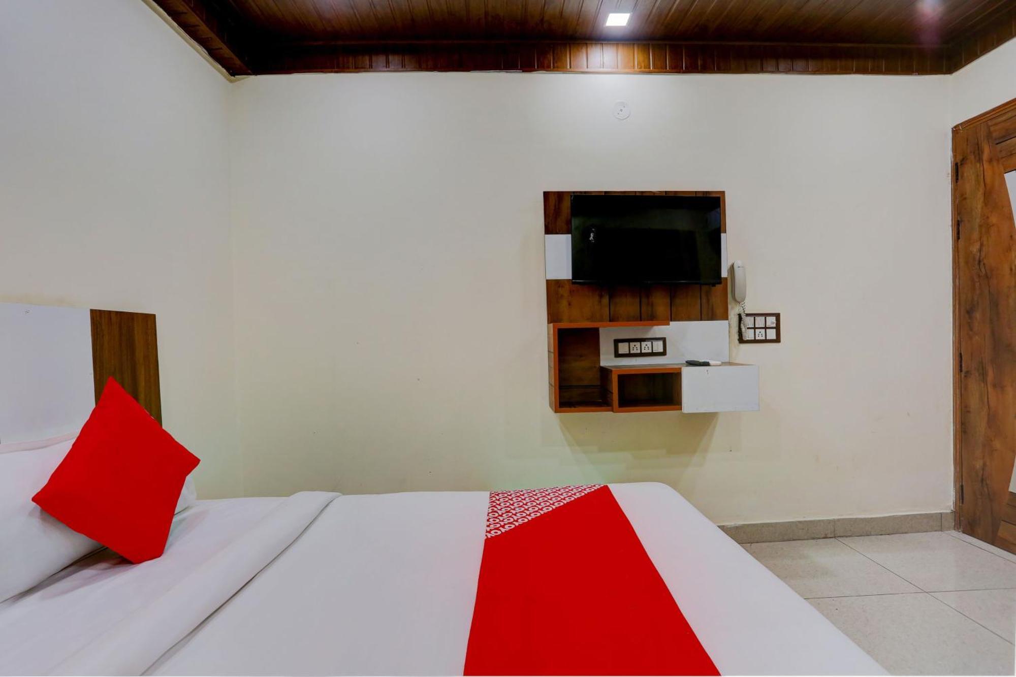 Hotel O Family Deluxe New Delhi Ngoại thất bức ảnh
