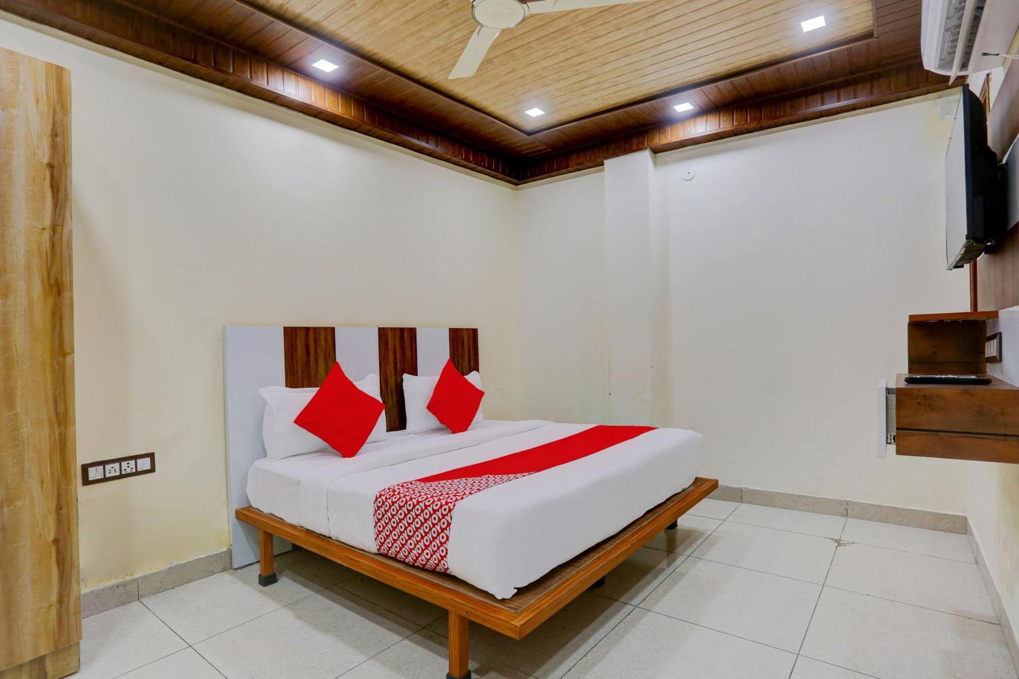 Hotel O Family Deluxe New Delhi Ngoại thất bức ảnh