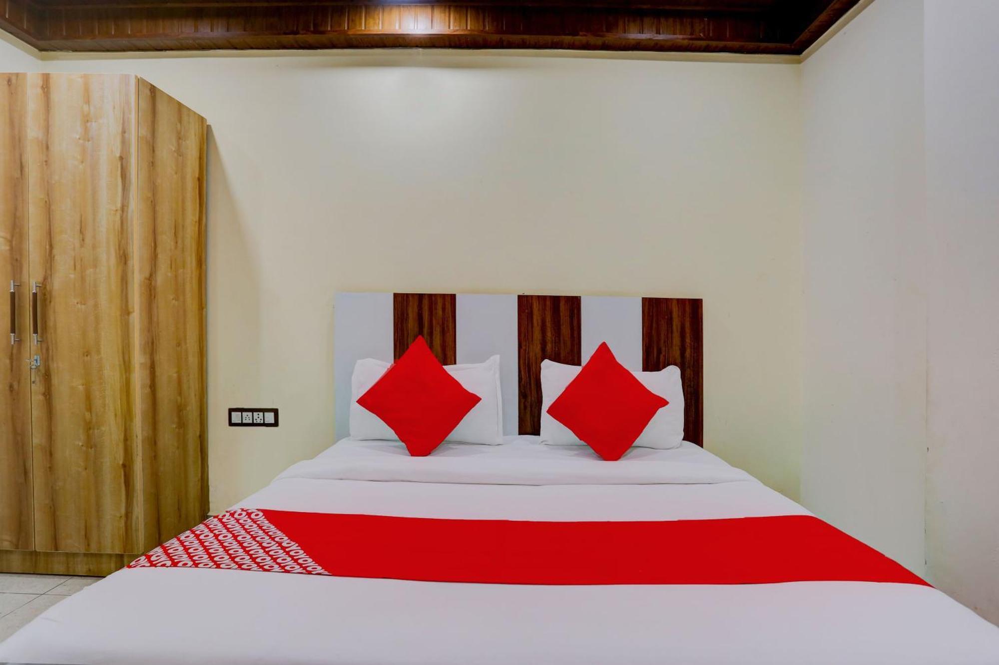Hotel O Family Deluxe New Delhi Ngoại thất bức ảnh