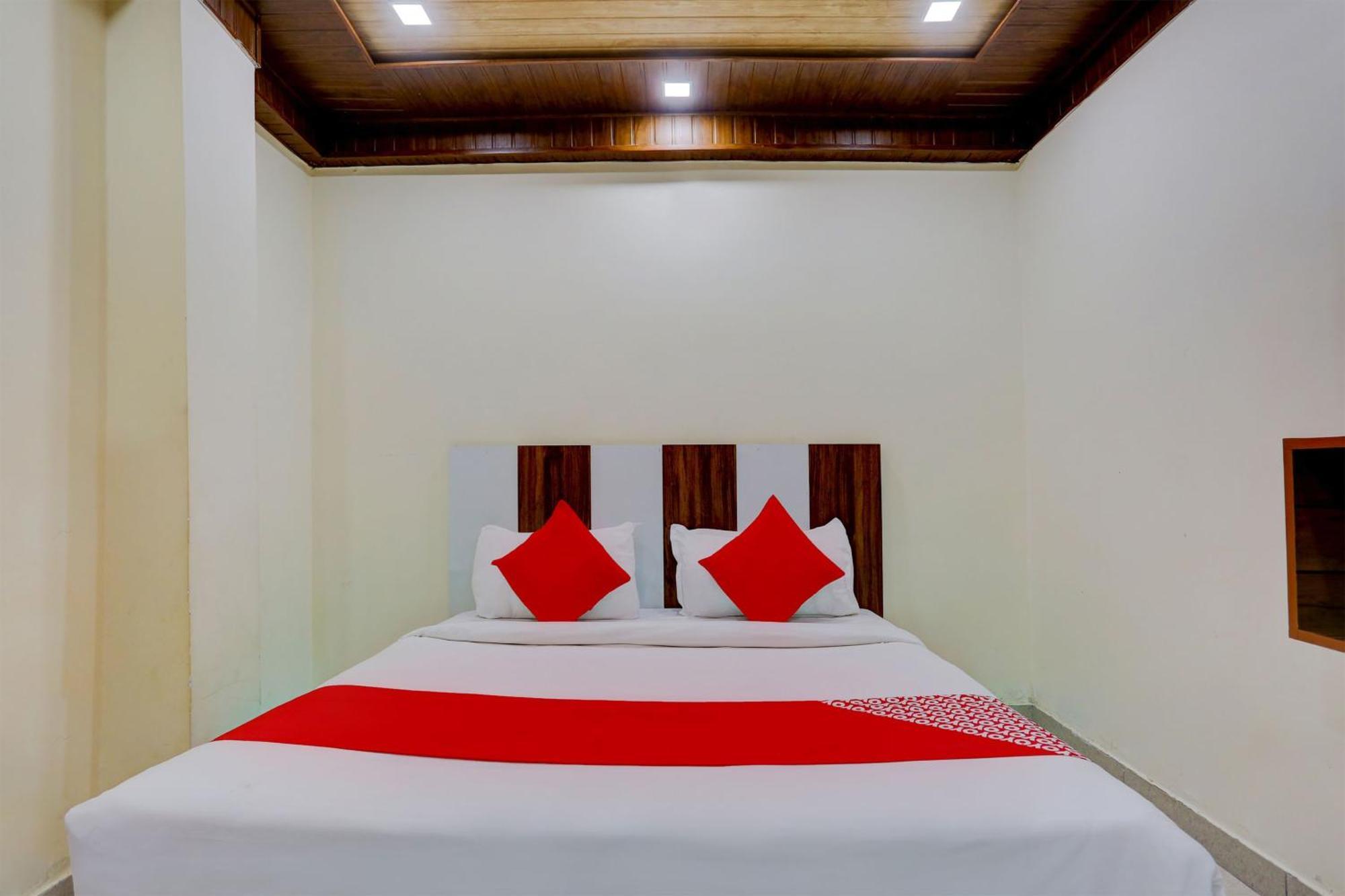 Hotel O Family Deluxe New Delhi Ngoại thất bức ảnh