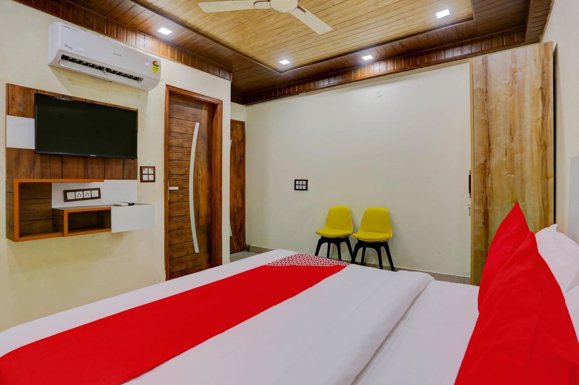 Hotel O Family Deluxe New Delhi Ngoại thất bức ảnh